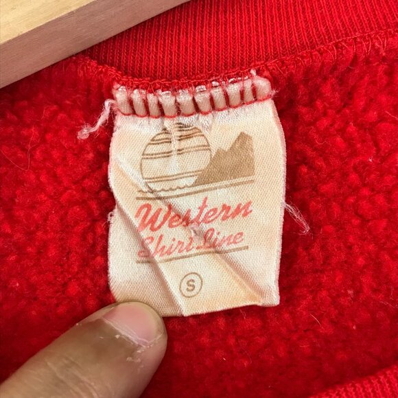 Vintage 1980s Penguin Steamboat Sweatshirt size S - Picture 9 of 11